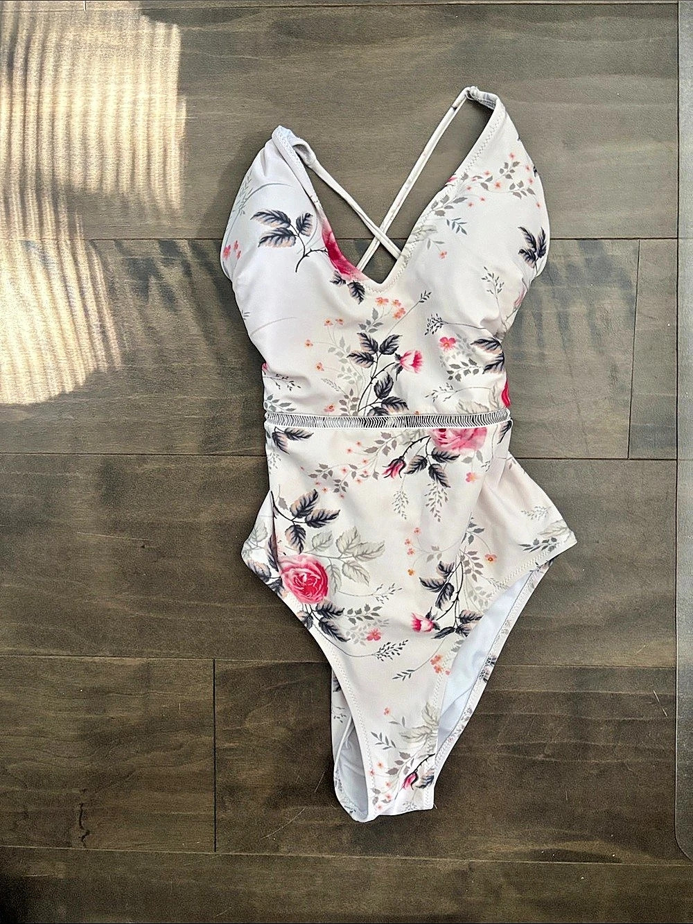 Cupshe Dance Romance Rose Lace-Back One Piece Swimsuit White & Pink Small
